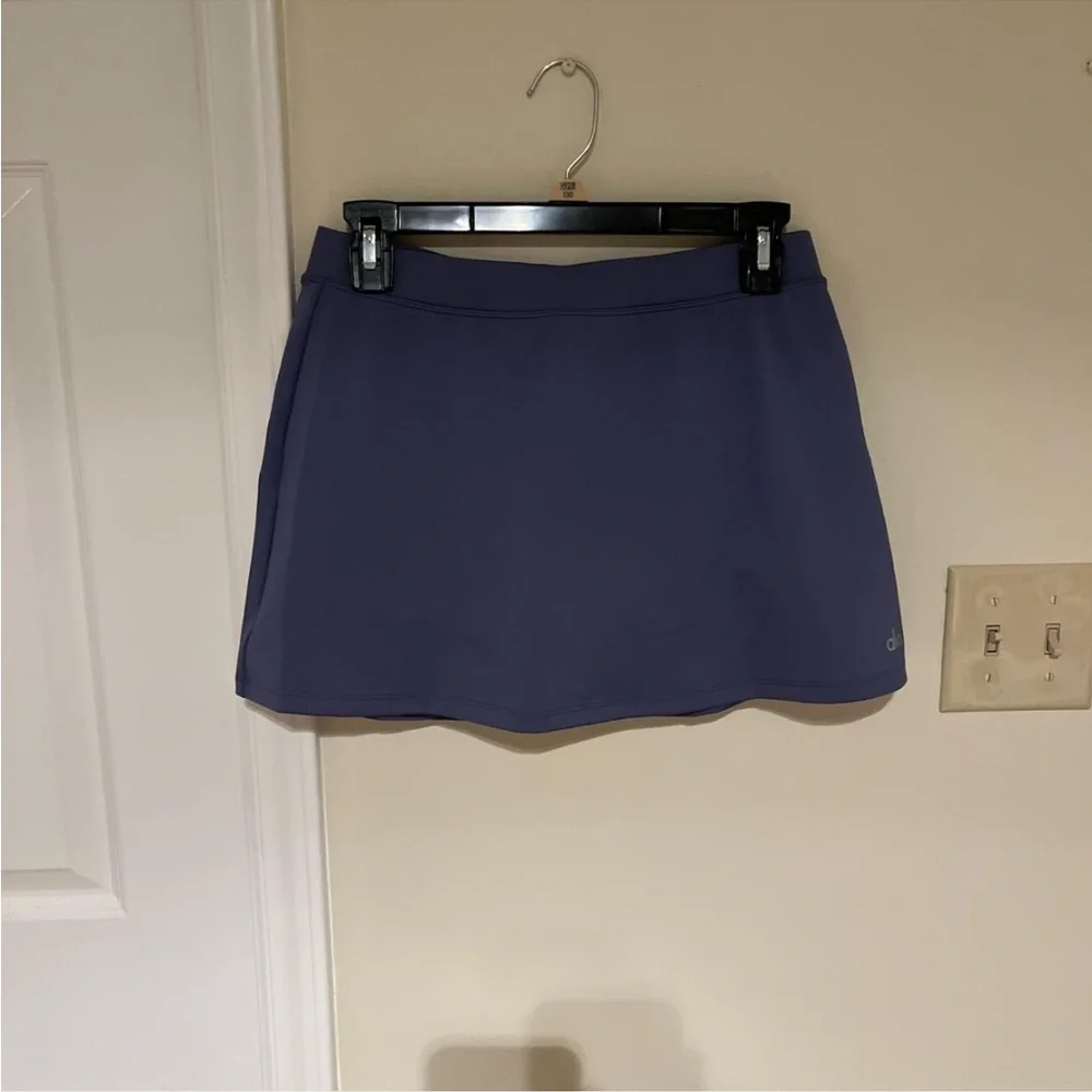 ALO Yoga Women's Mini Skirt in Periwinkle Blue
